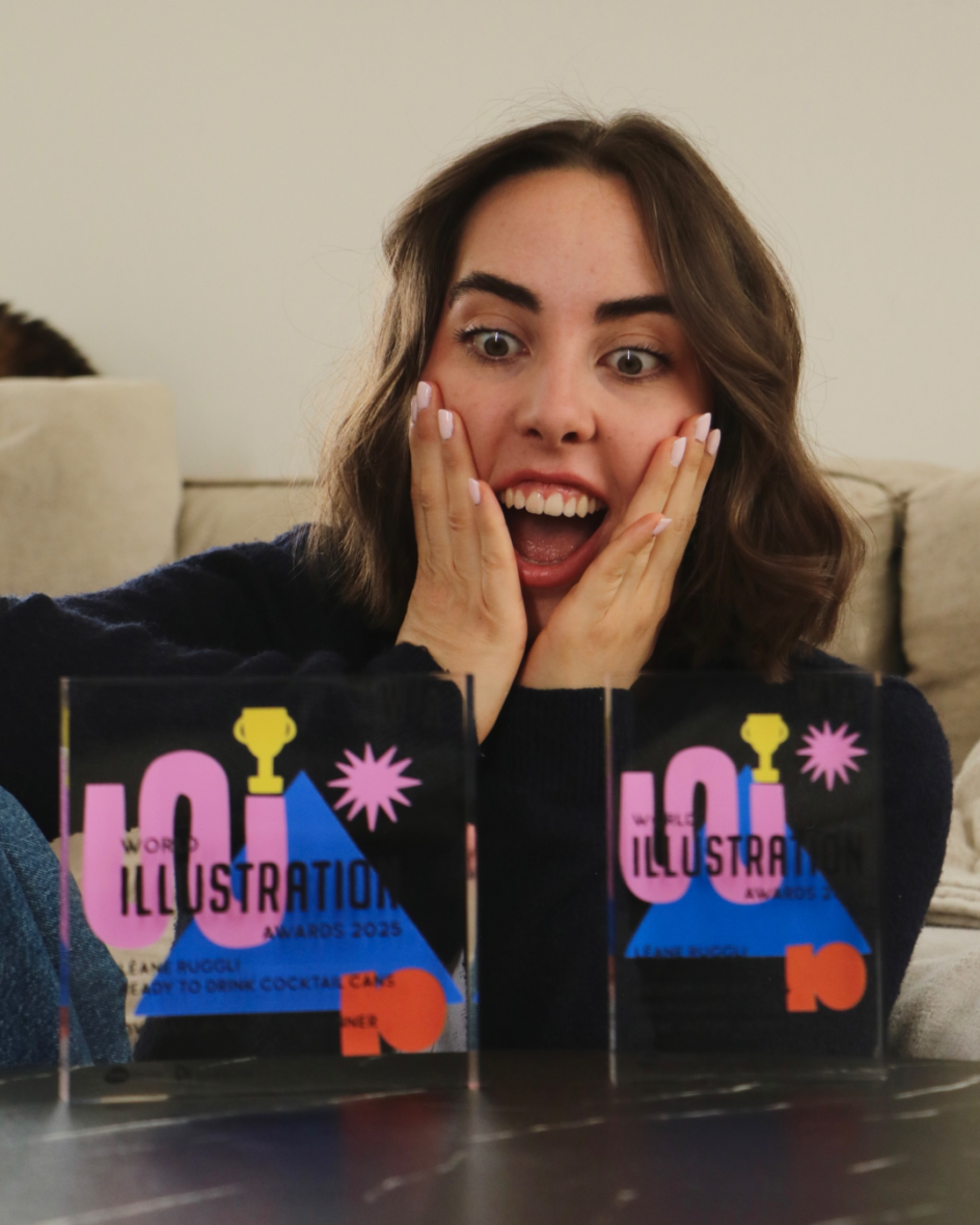 Léane Ruggli celebrates her double award