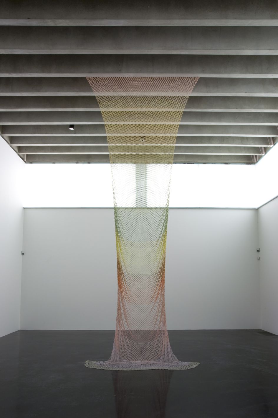 Jodie Carey, Untitled (Bouquet), 2012 © Jodie Carey, courtesy Edel Assanti