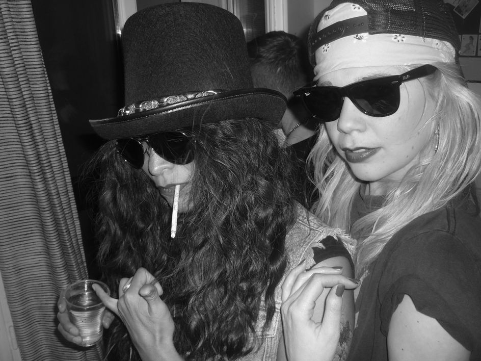 Lenny Harlin and a Friend, Alex Home Party, Paris/France, 2012  Lenny Harlin and a Friend, Alex Home Party, Paris/France, 2012 © Ed Broner