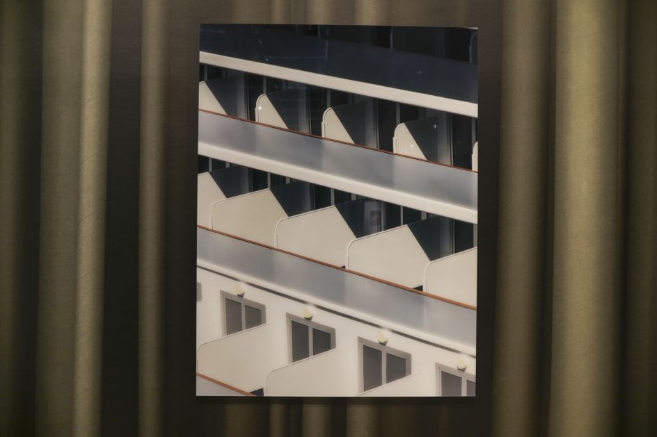 Thomas Demand: Mundo de Papel. Centro Botín, Installation view. Photo: Belen de Benito