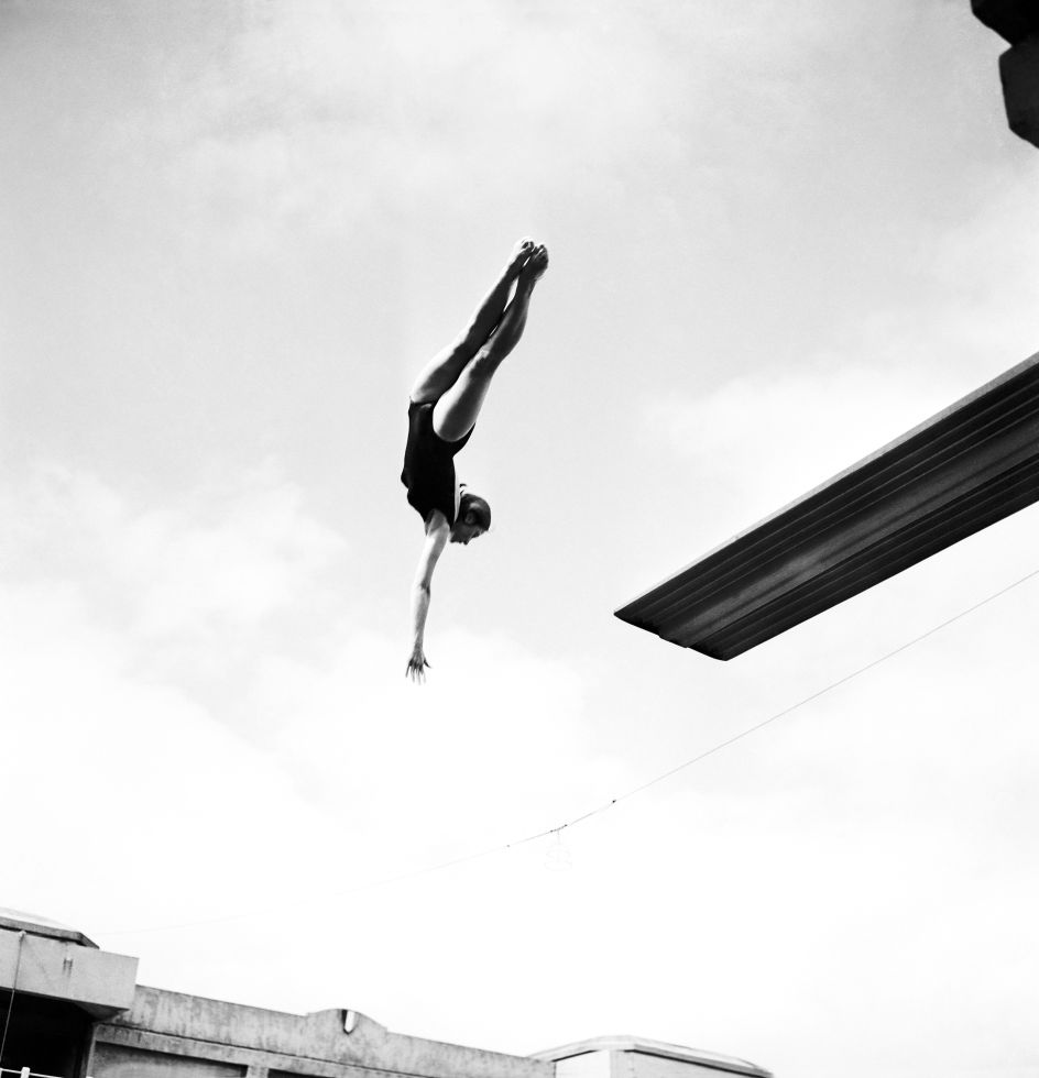 Winner Of Female Diving Contest Blandine Fagedet At the Swimming Pool Georges Vallerey In Paris, France, on July 13, 1962. (Photo by Keystone-France/Gamma-Rapho via Getty Images)