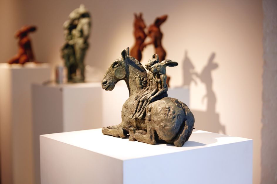 Sophie Ryder © Tania Dolvers