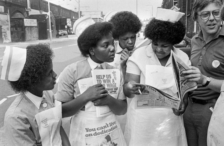 Nurses protesting over pay,  Bethnal Green Hospital © Neil Martinson