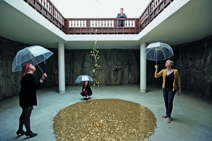 Vadim Zakharov, Danaë, 2013, installation view, Russian Pavilion, Giardini, 55th Venice Biennale, 2013. Picture credit: Daniel Zakharov / Photography & Art, www.danielzakharov.de / Courtesy of Vadim Zakharov