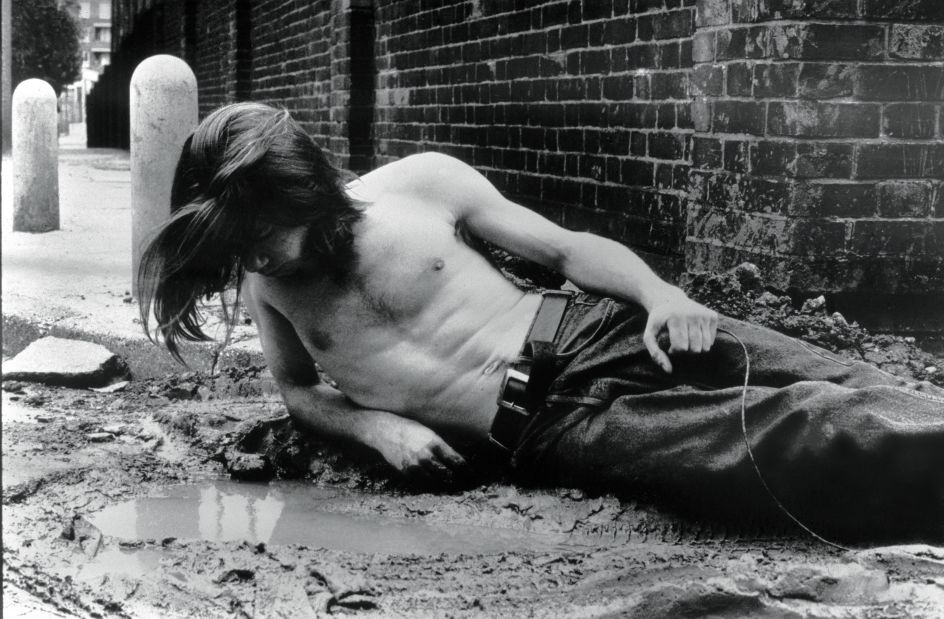 Mat Collishaw, Narcissus, 1990, print on resin coated paper, 19.3 x 29.2 cm (71⁄2 x 111⁄2 in), Tate, London. Picture credit: Courtesy of the artist and Blain Southern