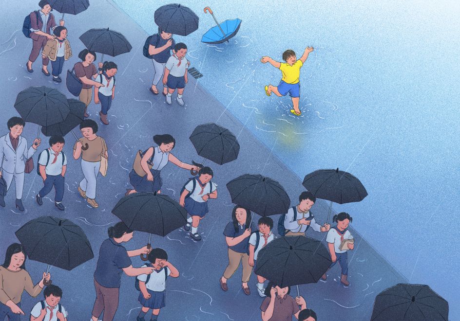 Kid without a mom is like a rainy day © Xinmei Liu