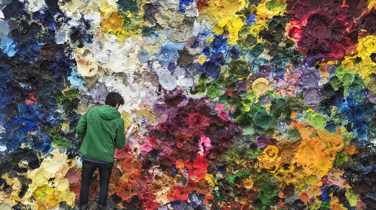 Secundino Hernández Untitled, 2017 Acrylic, alkyd, oil and lacquer on linen 312 x 551 x 25 cm 122 7/8 x 216 7/8 x 9 7/8 in Courtesy the Artist and Victoria Miro, London © Secundino Hernández