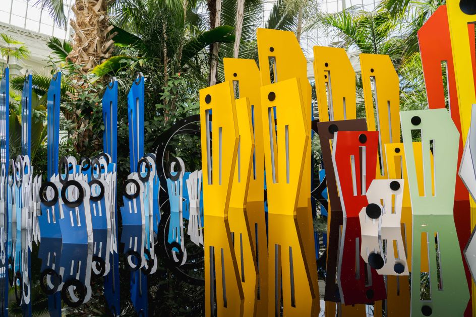Installation image of “Around the World’s Table”at The New York Botanical Garden. Courtesy The New York Botanical Garden