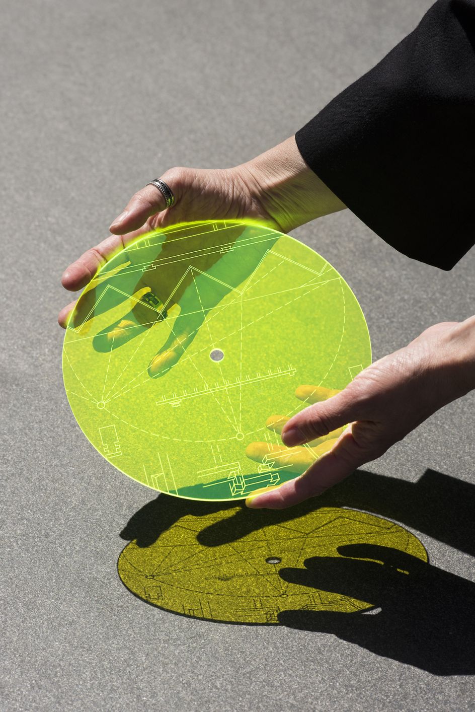 Jyll Bradley, Opening the Air, 2018. © the artist. Photo by Thierry Bal. Courtesy of the artist.