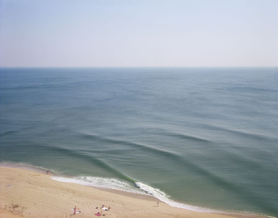Longnook Beach, Truro, Massachusetts, 1983 Courtesy: Image courtesy of Huxley-Parlour, London and Howard Greenberg, NY Copyright: Joel Meyerowitz
