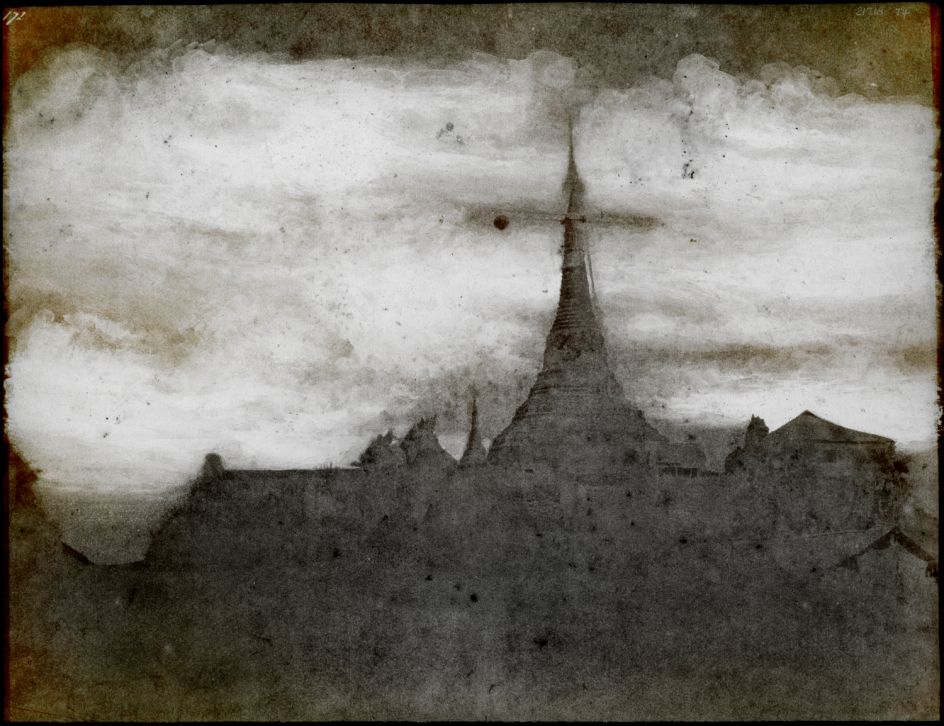 Thomas Ruff (b. 1958) Tripe_05 (Rangoon. Signal Pagoda) C-type print 2018 © Courtesy of Thomas Ruff and David Zwirner Gallery