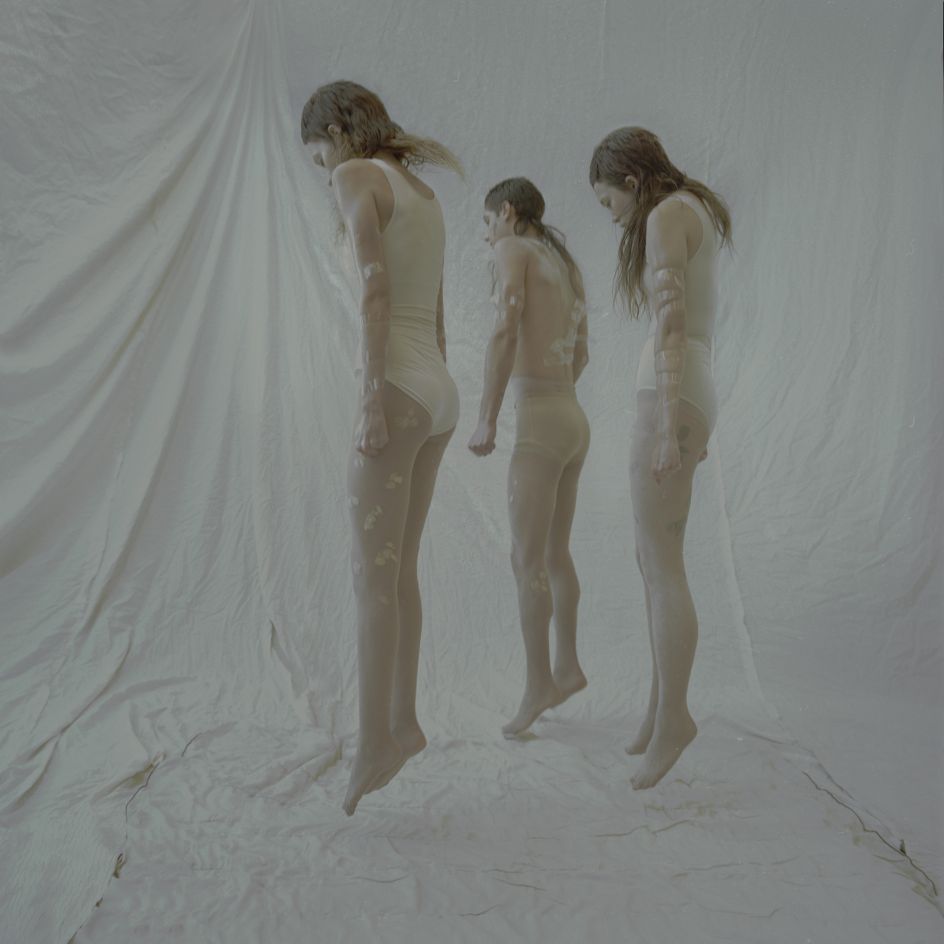 Jovana Mladenovic, Interpretation of monuments