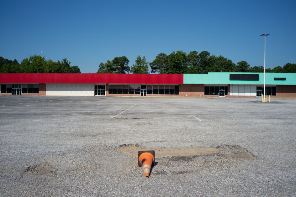 © Peter Stitt, from the book A Southern Verse, published by Daylight Books