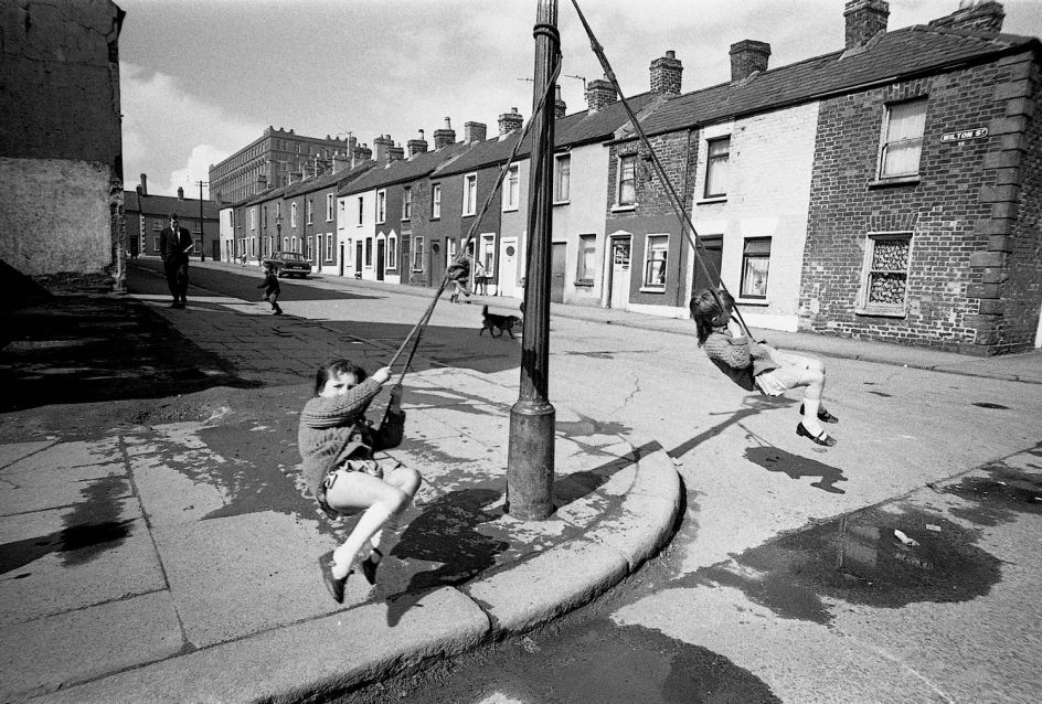 Milton Street, Belfast, 1969, David Lewis-Hodgson © David Lewis-Hodgson / Mary Evans Picture Library