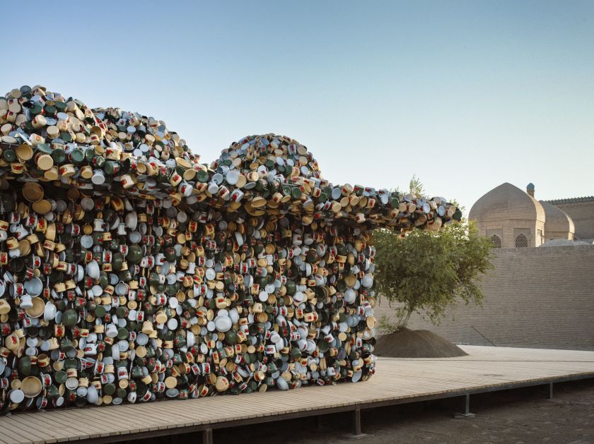 (exterior) Subodh Gupta in collaboration with Baxtiyor Nazirov_ Salt Carried by the Wind, 2024–2025-min