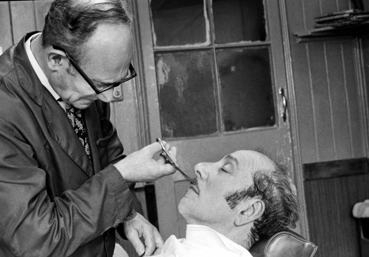 © Neil Martinson. All images courtesy of the artist and Hoxton Mini Press