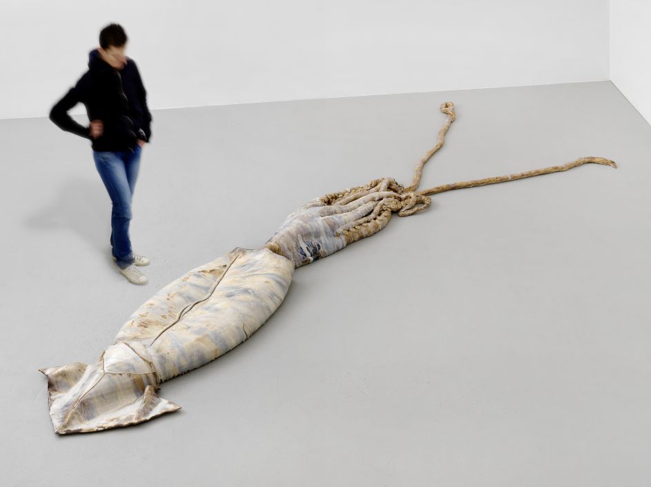 David Zink Yi, Untitled (Architeuthis), 2010 Burnt and glazed clay 29 x 575 x 115 cm / 11 3/8 x 226 3/8 x 45 1/4 inches © David Zink Yi. Courtesy the artist and Hauser & Wirth. Photo: Stefan Altenburger Photography Zürich