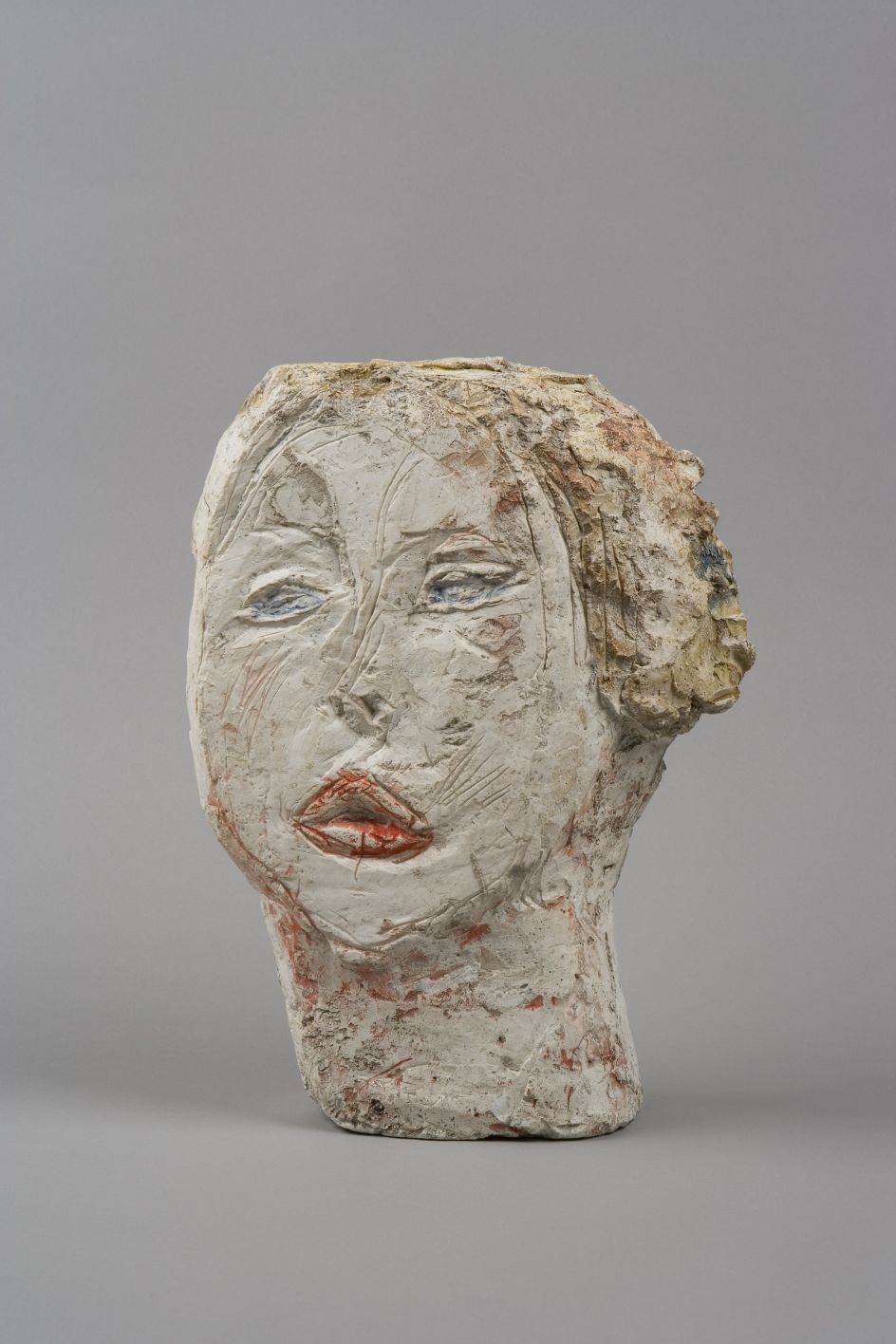 Head of Woman [Flora Mayo] 1926 Painted plaster  31.2 x 23.2 x 8.4 cm Collection Fondation Alberto et Annette Giacometti, Paris © Alberto Giacometti Estate, ACS/DACS, 2017
