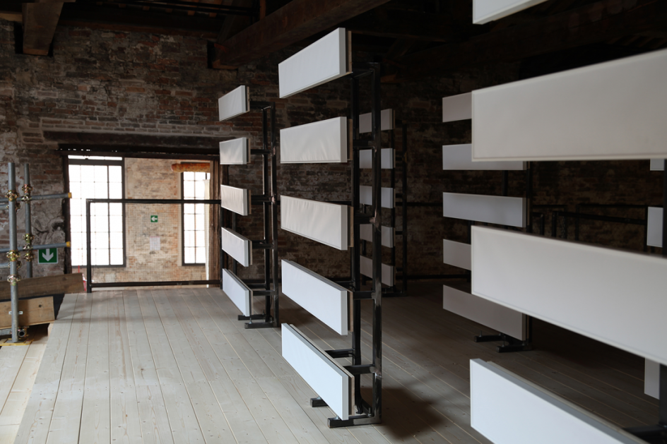 ÇIN (2017), Cevdet Erek. Pavilion of Turkey at the 57th Venice Biennale, installation view, Photo Credit: RMphotostudio