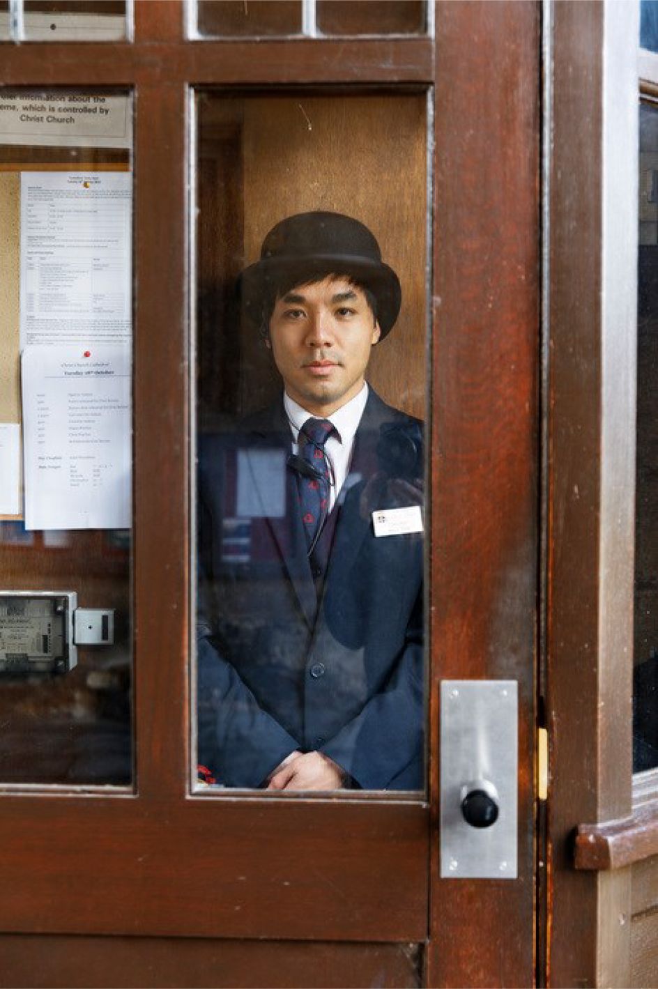 Simon Tsang, Custodian, Christ Church, 2016 © Martin Parr / Magnum Photos / Blindspot Gallery