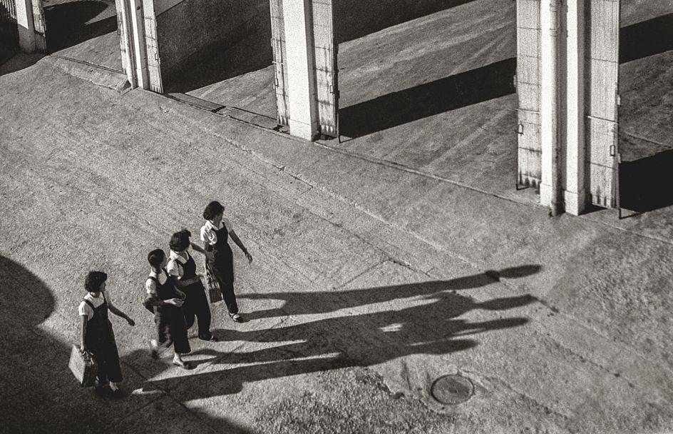 Fan Ho 'Four(肆)' Hong Kong 1950s and 60s, courtesy of Blue Lotus Gallery