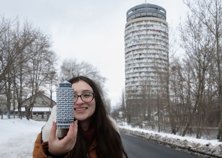 Chisinau. “Romanița” Collective Housing Tower. Photo by Mihail Kalarashan for Zupagrafika. 2017. ©Zupagrafika. All images © Zupagrafika 2012-2017. Main image: Chisinau. “Romanița” Collective Housing Tower. Photo by Mihail Kalarashan for Zupagrafika. 2017. ©Zupagrafika