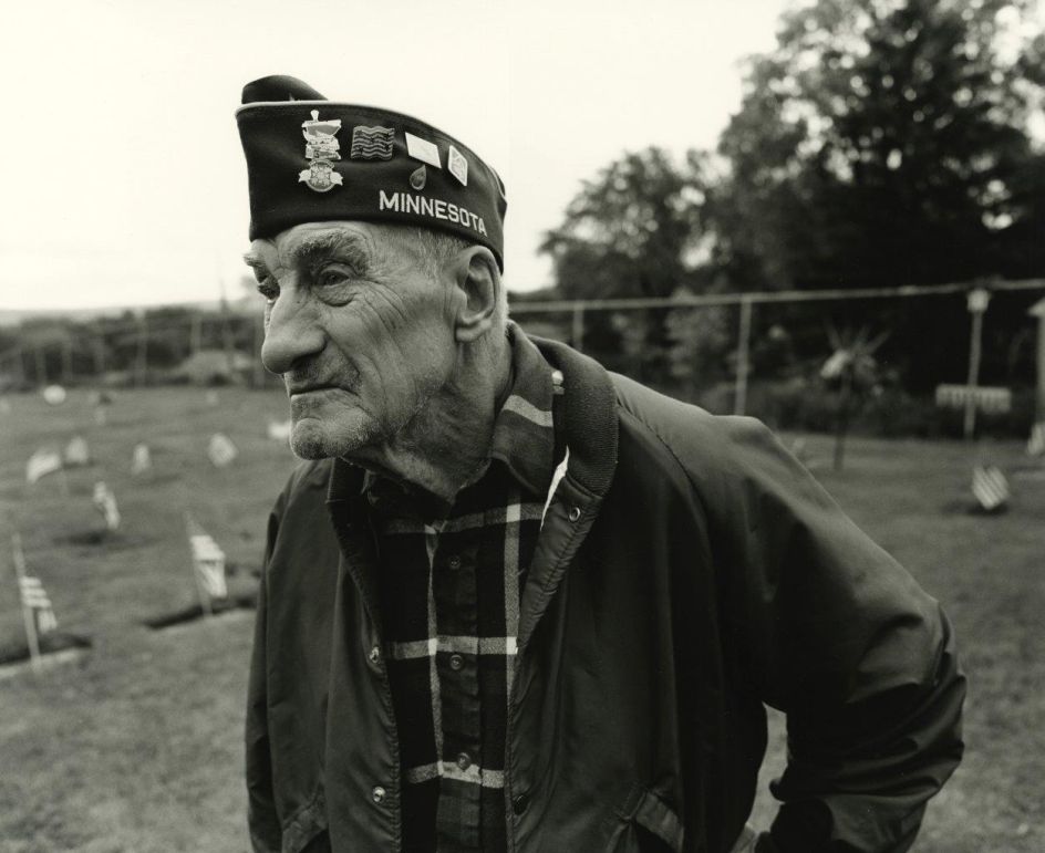 World War II Veteran, Memorial Day Parade, West St. Paul, Minnesota, 2015 | Images copyright Tom Arndt, courtesy Howard Greenberg Gallery
