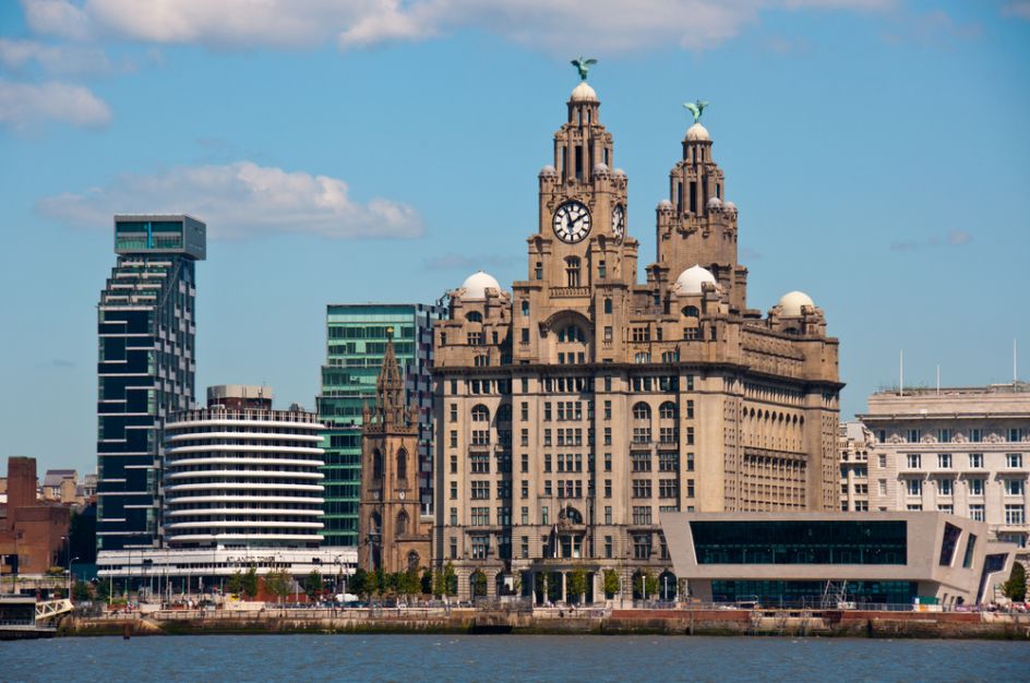 Image Credit: [Shutterstock.com](http://www.shutterstock.com/cat.mhtml?lang=en&search_source=search_form&version=llv1&anyorall=all&safesearch=1&searchterm=liverpool&search_group=#id=84945379&src=l38iK7fEnnfGNIE3CBAUCw-1-37)