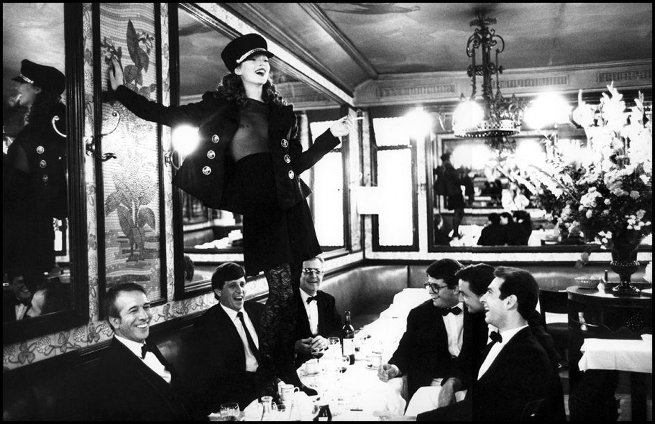 Arthur Elgort, Kate Moss, 1993, Cafe Lipp, Paris, Courtesy Atlas Gallery