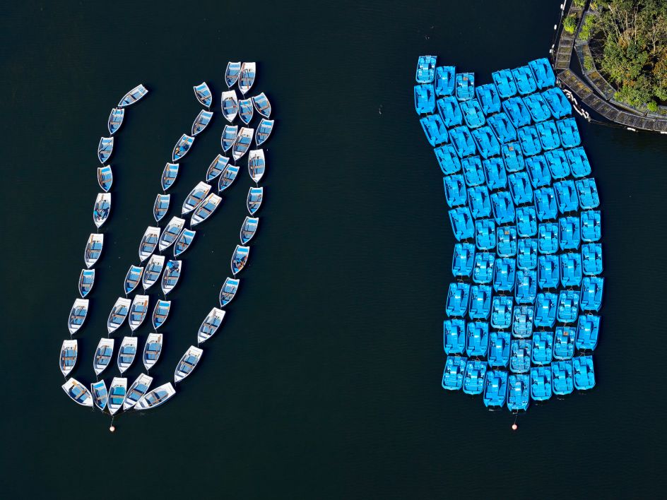 Boats on the Serpentine © Paul Campbell Photographer