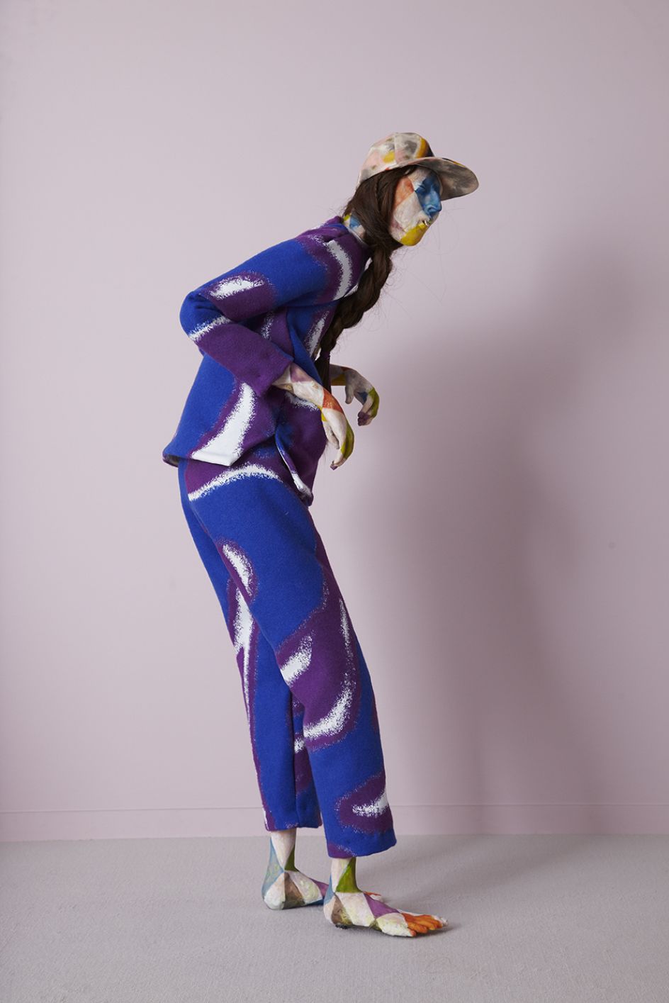 Francis Upritchard Seraphina Purple Kiss, 2016 © Francis Upritchard, courtesy Kate MacGarry, London