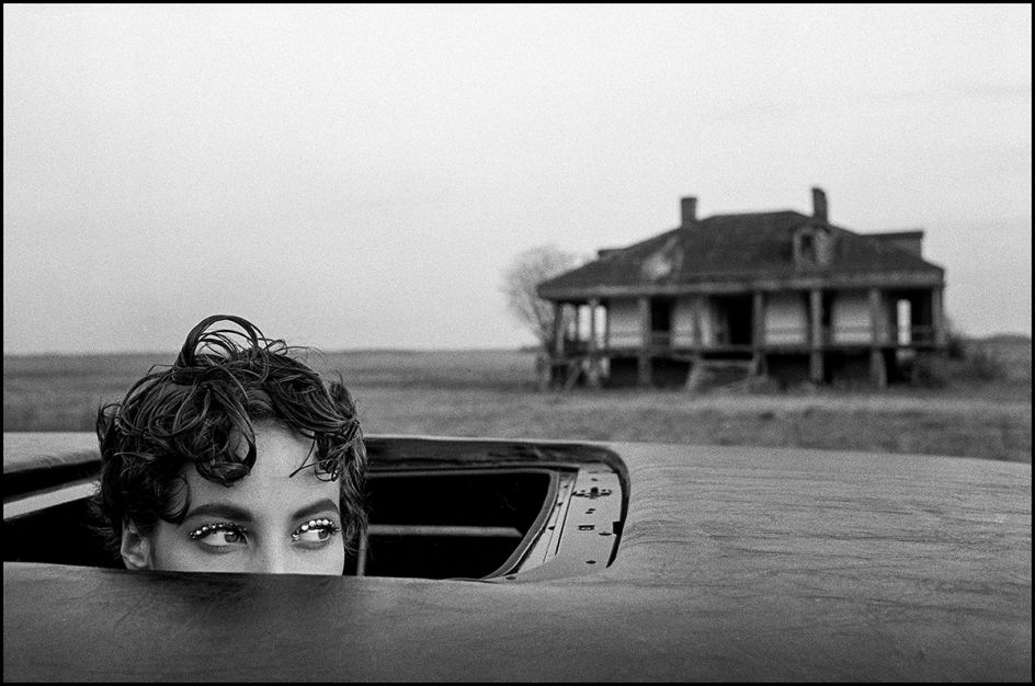 Arthur Elgort, Christy Turlington, 1990, New Orleans, Courtesy Atlas Gallery