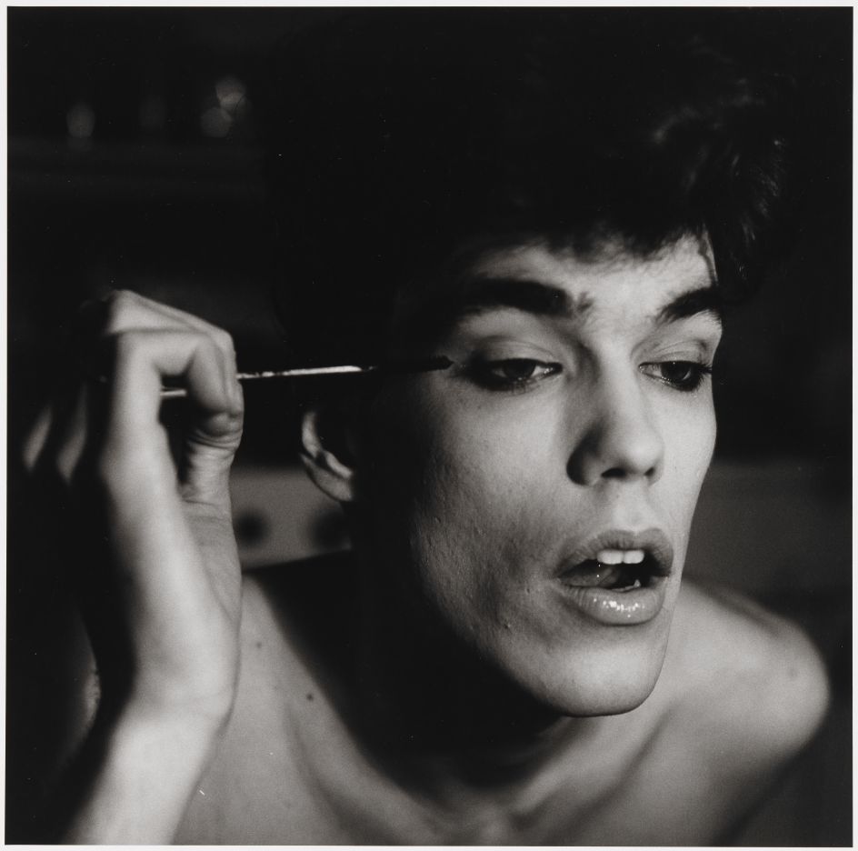 Peter Hujar – David Brintzenhofe Applying Makeup (II), 1982 © 1987 The Peter Hujar Archive LLC; Courtesy Pace/MacGill Gallery, New York and Fraenkel Gallery, San Francisco