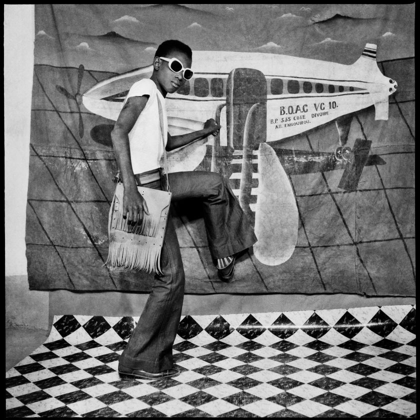 Sanlé Sory 'Je Vais Décoller, 1977' © Sanlé Sory/Tezeta. Courtesy David Hill Gallery