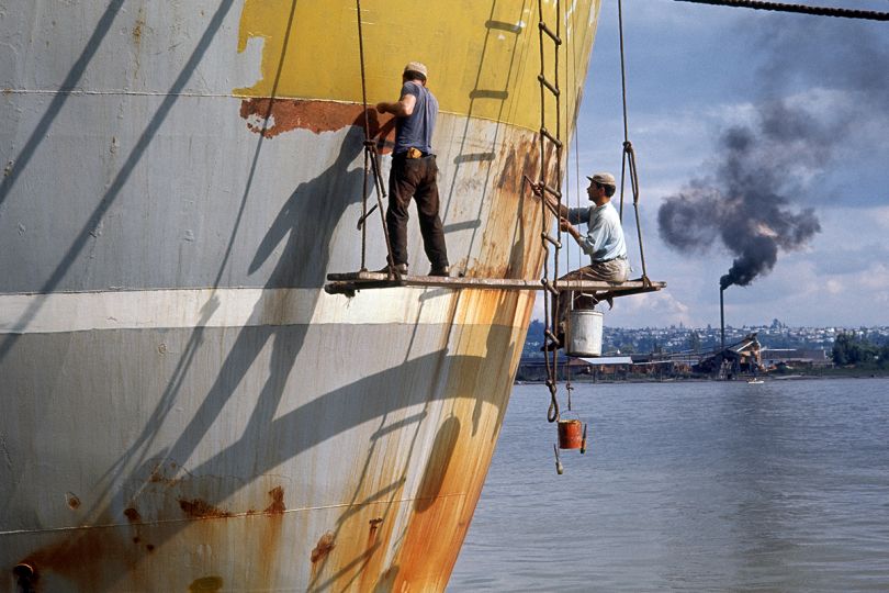 Boat Scrapers, 1964 – © Fred Herzog