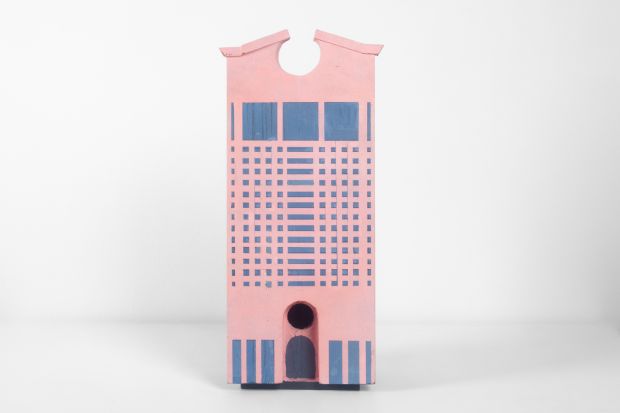 The Manhattan Birdhouse by Jason Sargenti. "This was inspired by Philip Johnson's AT&T building in NYC," says Jason. All photography courtesy of the artist and PHX Gallery, Chicago