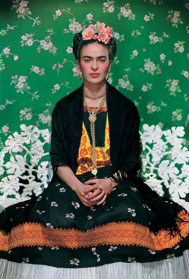 Frida on the bench, 1939, photograph by Nickolas Muray © Nickolas Muray Photo Archives