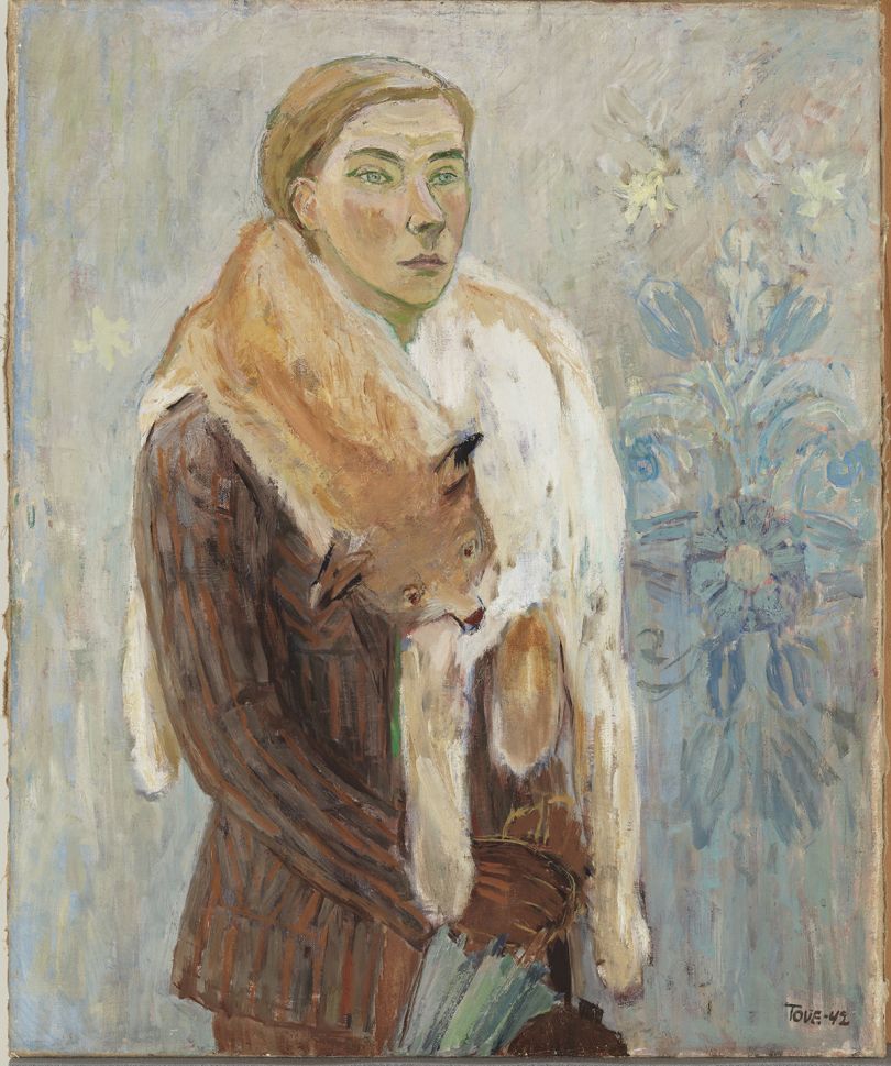 Tove Jansson, Lynx Boa (Self-Portrait), 1974, Oil, 73 x 60.5 cm, Private Collection. Photo: Finnish National Gallery / Yehia Eweis