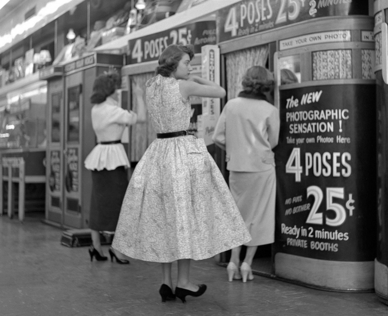 Photographs of everyday life in 1950s New York City discovered in an