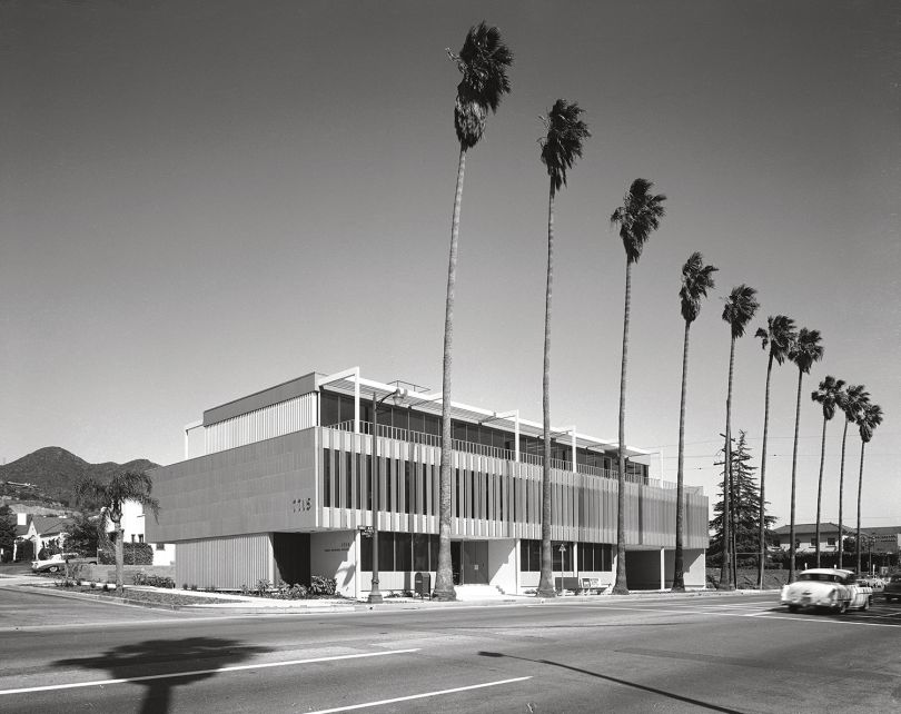 Honnold & Rex Office building on Sunset Boulevard, Los Angeles, 1961. Picture credit: courtesy of the Estate of Marvin RandWelton Becket & Associates, Cinerama Dome, Hollywood, 1963. Picture credit: courtesy of the Estate of Marvin Rand
