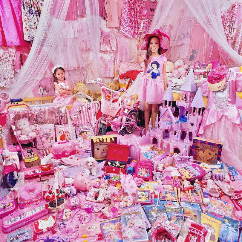 The Pink Project – Charity & Hopey and Their Pink Things, Gyeonggi-do, South Korea, Light jet Print, 2011 © JeongMee Yoon