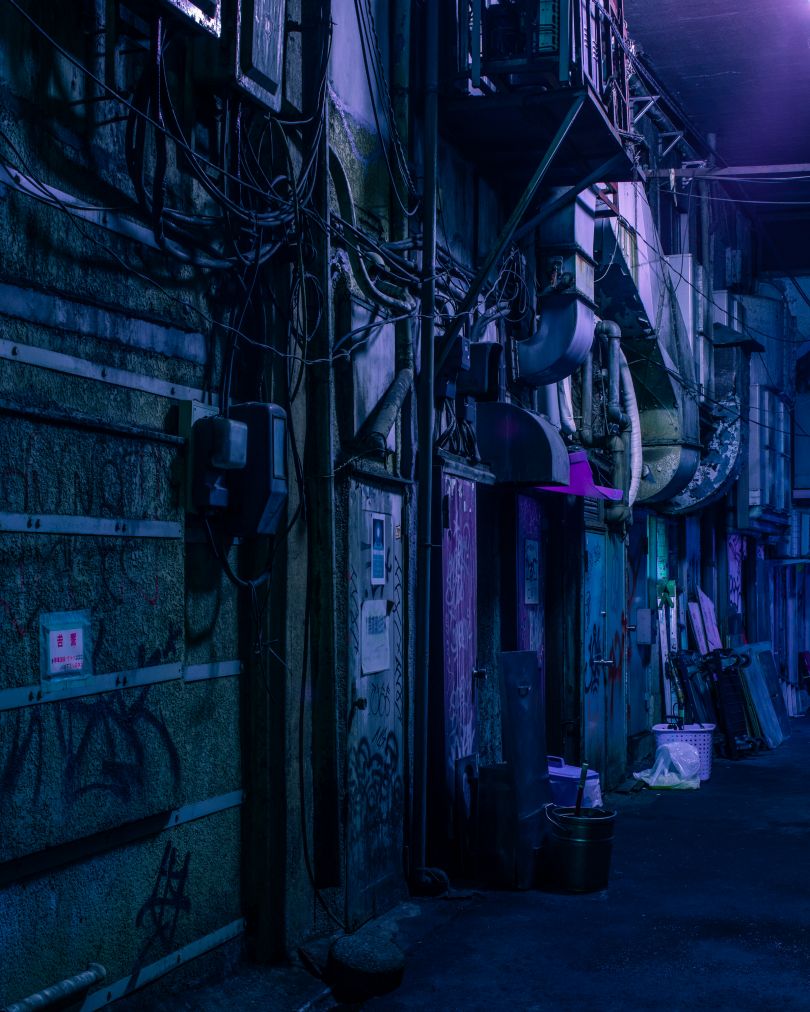 Akira's Alley © Tom Blachford