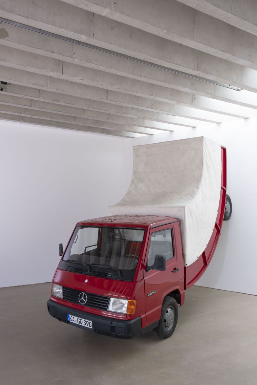 © Erwin Wurm