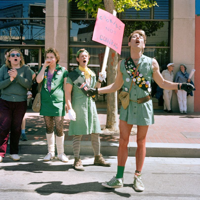 “Cookies not Contras”, Peace, Jobs and Justice Parade, 1986 © Janet Delaney