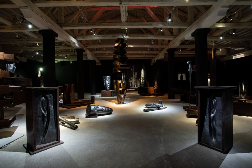 Wallace Chan Totem exhibition at Fondaco Marcello © Massimo Pistore