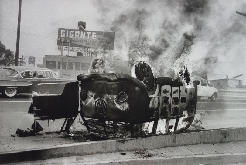 Mexico City (VW burning), 1951 © Enrique Metinides. Courtesy of Michael Hoppen Gallery