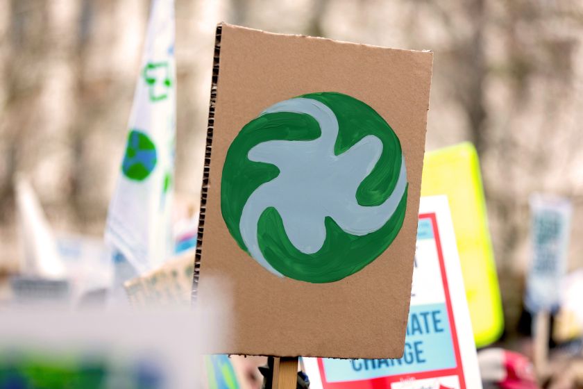 Transatlantika creates a new logo for the 'Fridays For Future' climate strike movement
