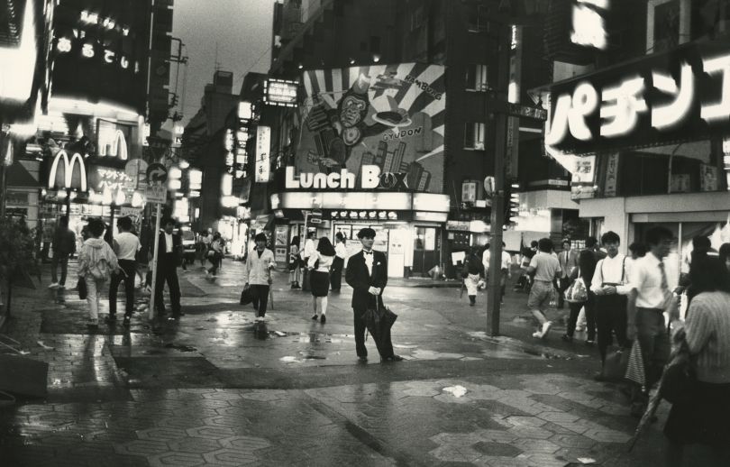 In de Uitgaansbuurt Shibuya, Tokyo, 1987. All images copyright Ed van der Elsken, courtesy of Howard Greenberg Gallery, New York