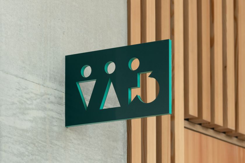 DNCO launches bespoke new wayfinding system for Edinburgh's 1 New Park Square