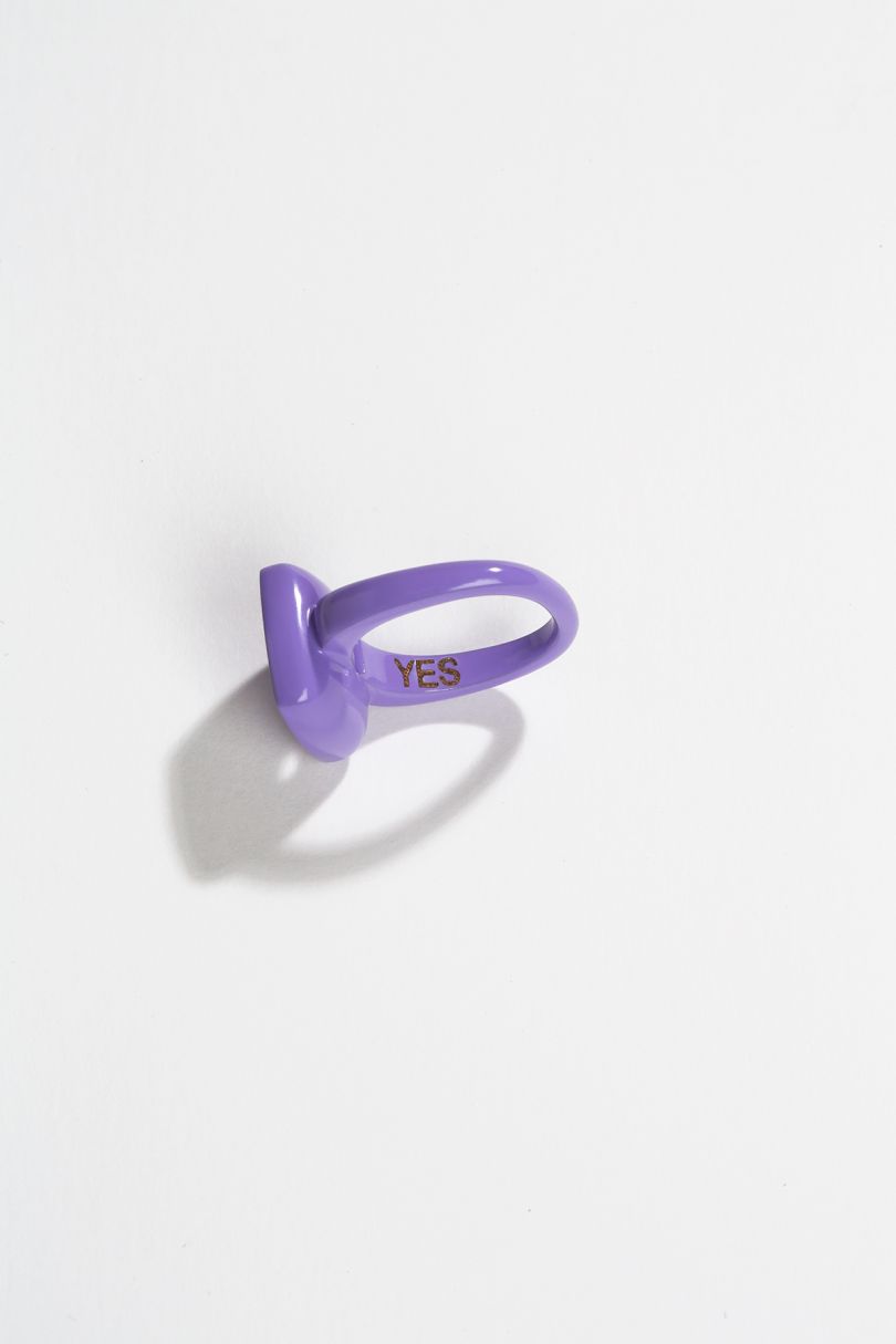 Tobias Rehberger - YES Edition 10; 18k gold, powder coated, purple (1) courtesy GEMS AND LADDERS, photo Nicolas Duc